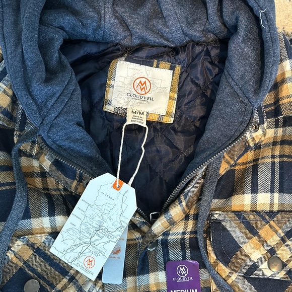 Mens, CloudVeil, Size Medium, hooded, insulated, lined, plaid shacket - Picture 3 of 6